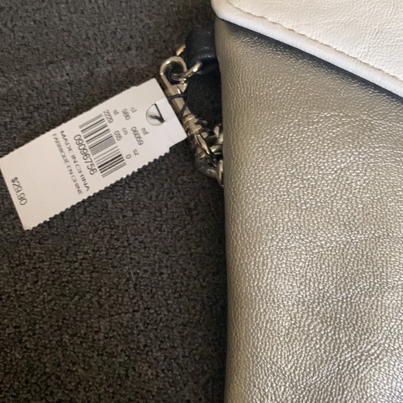 Express brand clutch - Picture 3 of 3